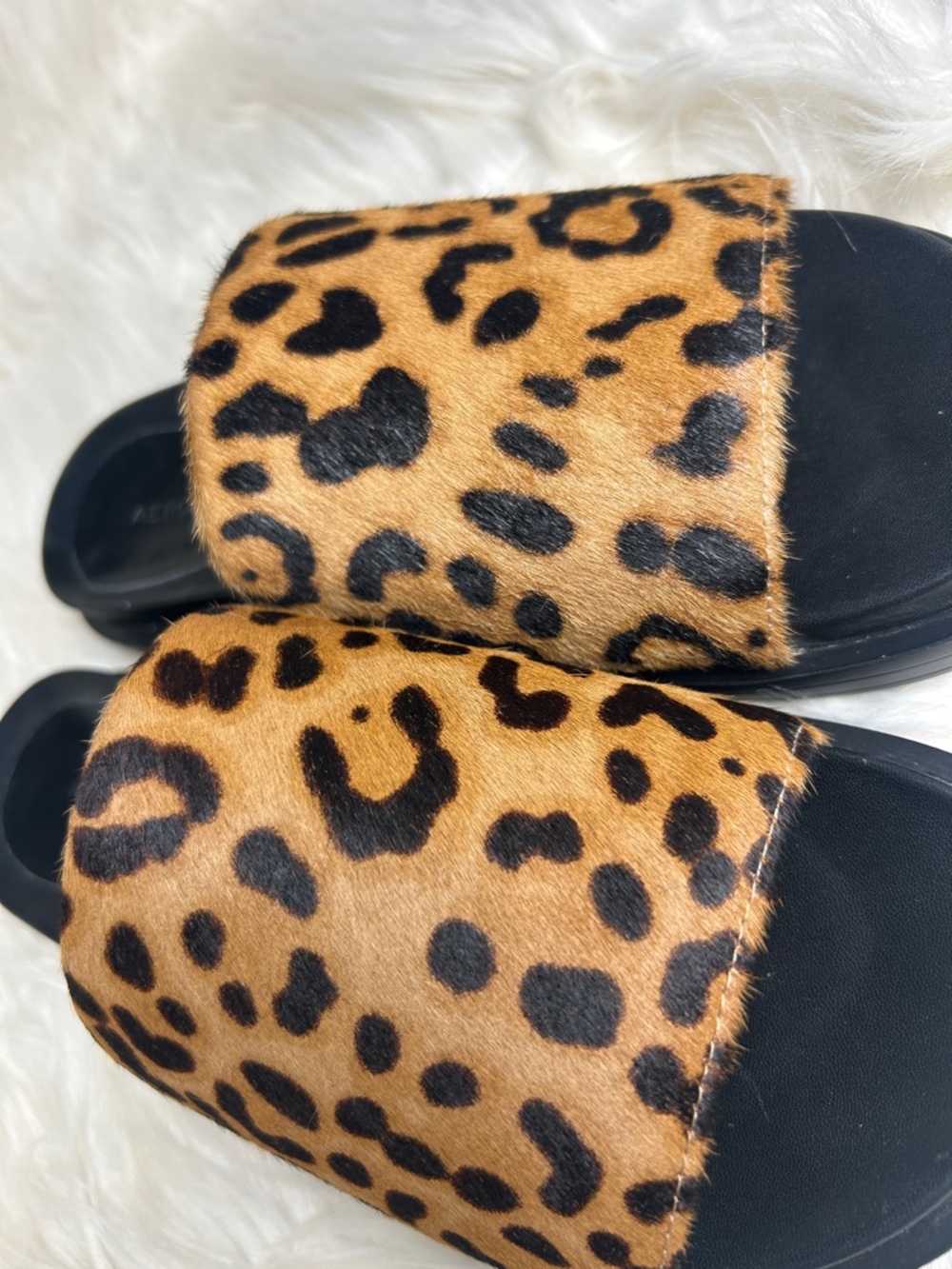 AEROSOLES Leopard Print Calf Hair Slide Sandals Women's Size 9 - Picture 12 of 12